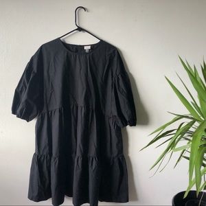 Black dress with pockets